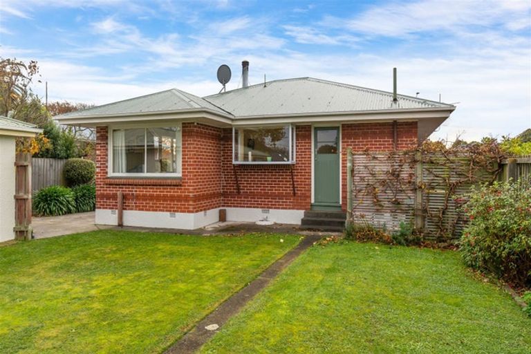Photo of property in 299 Wairakei Road, Bryndwr, Christchurch, 8053