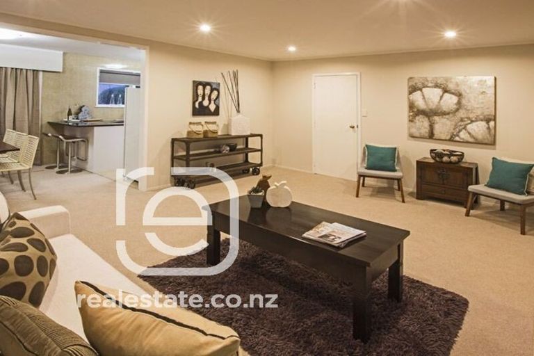 Photo of property in 26 Priestley Drive, Bucklands Beach, Auckland, 2014