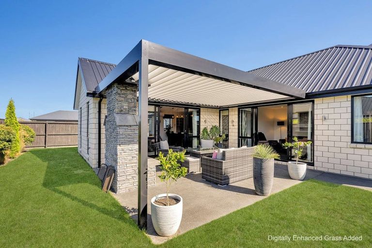 Photo of property in 4 Crest Place, Rolleston, 7615