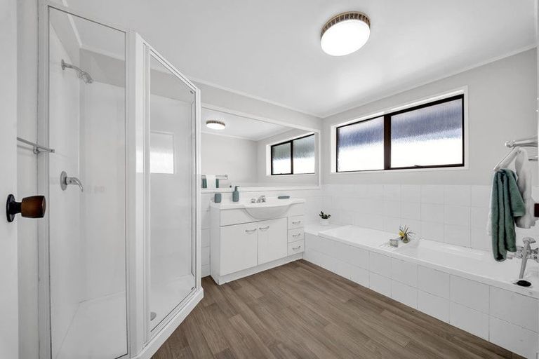 Photo of property in 7 Catania Place, Conifer Grove, Takanini, 2112