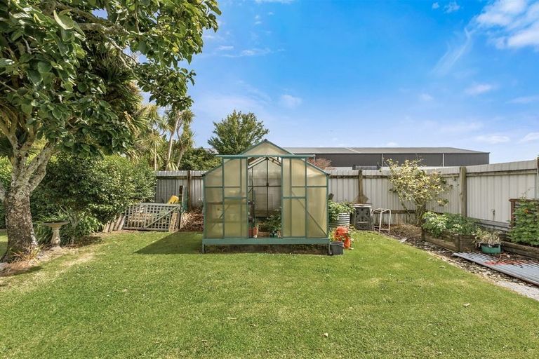 Photo of property in 79 Brougham Street, Westport, 7825