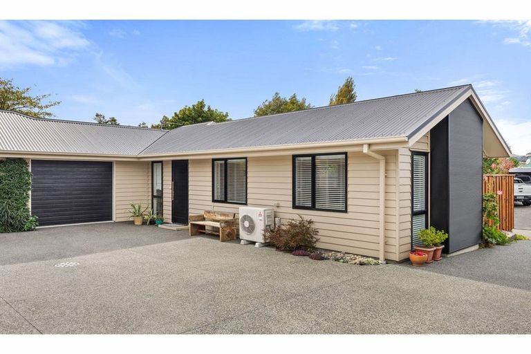 Photo of property in 110a Halswell Junction Road, Halswell, Christchurch, 8025