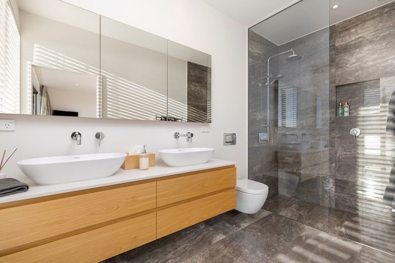 Photo of property in 85 The Cliffs, Britannia Heights, Nelson, 7010