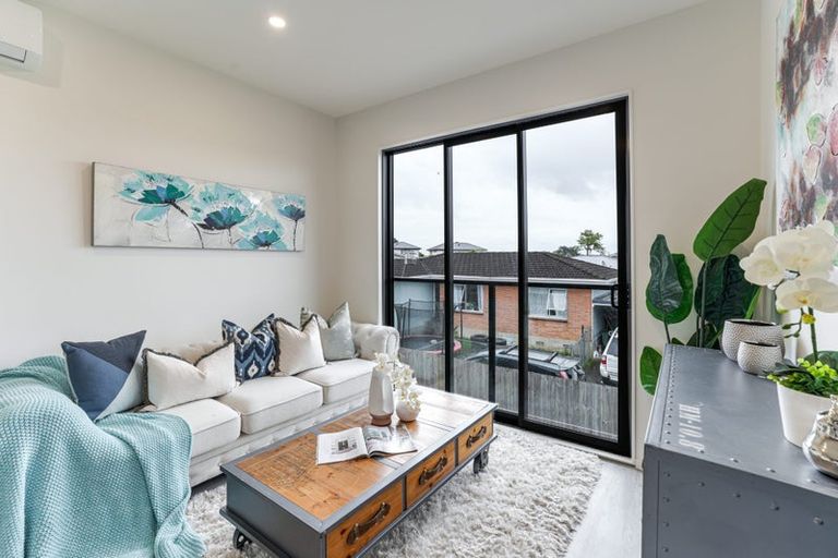 Photo of property in 40d Innismara Avenue, Wattle Downs, Auckland, 2103