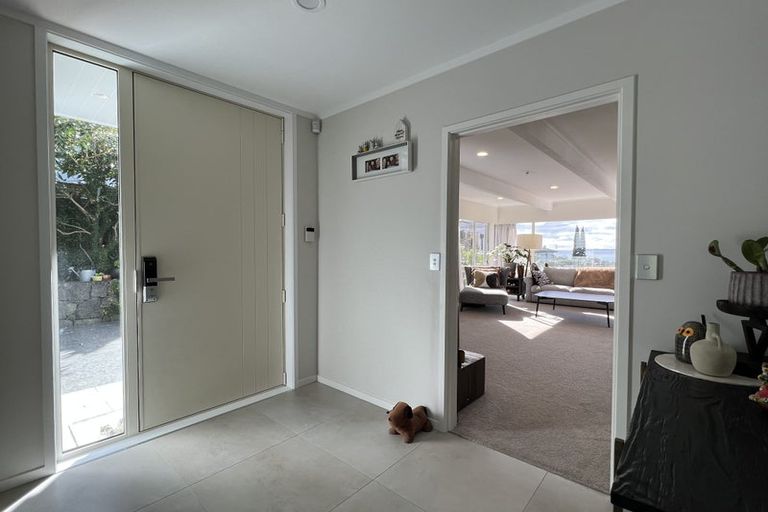 Photo of property in 2a Eastcliffe Road, Castor Bay, Auckland, 0620