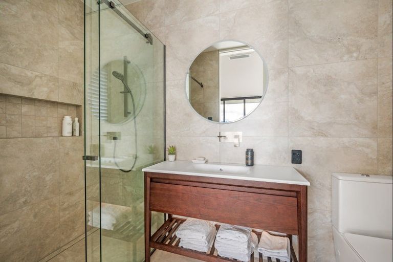 Photo of property in Meadowstone Alpha Series, 24 Jade Drive, Wanaka, 9305