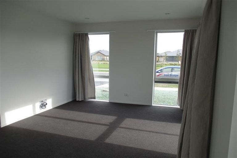 Photo of property in 31 Faringdon Boulevard, Rolleston, 7615