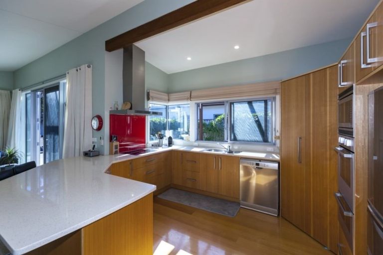 Photo of property in 2 Beckett Lane, Raumati Beach, Paraparaumu, 5032