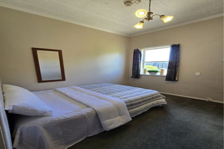 Photo of property in 48 Aurora Terrace, Kelburn, Wellington, 6012