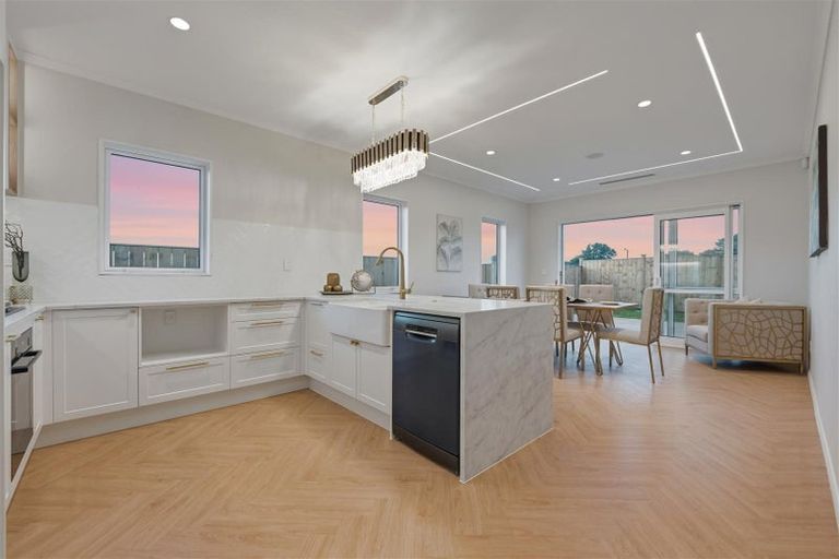 Photo of property in 9 Toporoa Street, Karaka, 2113