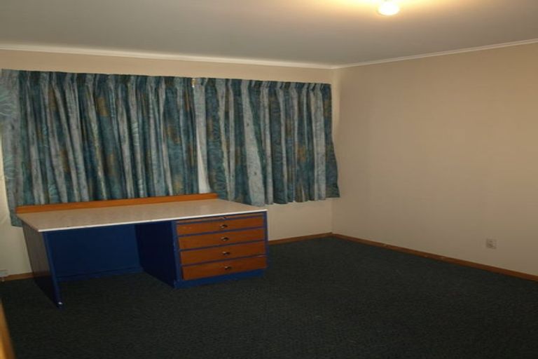 Photo of property in 9 Tensing Place, Sockburn, Christchurch, 8042