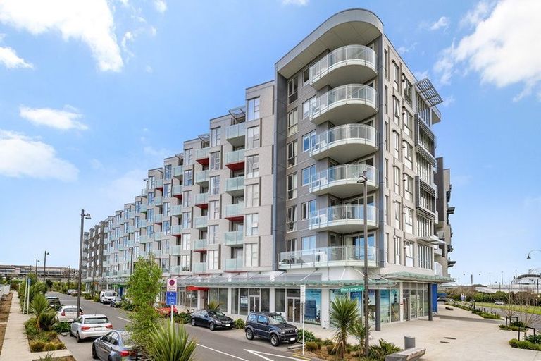 Photo of property in 604/27 Don Mckinnon Drive, Albany, Auckland, 0632