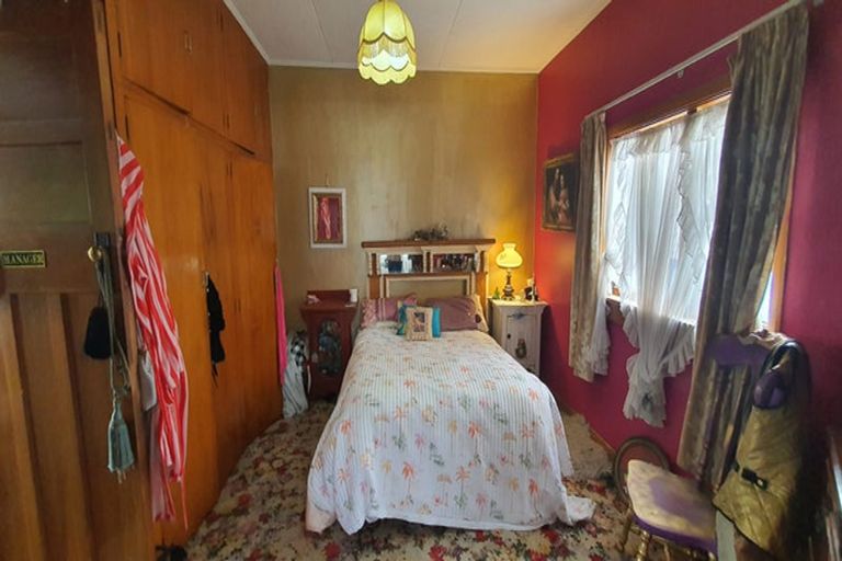 Photo of property in 9 Edward Street, Waimate, 7924