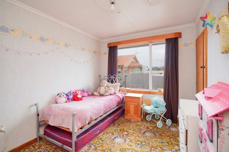 Photo of property in 75 Durham Street, Waikiwi, Invercargill, 9810