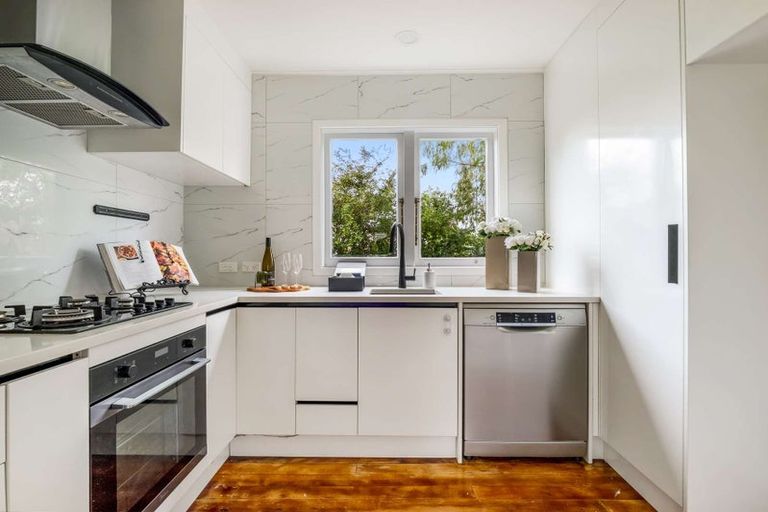 Photo of property in 177 Don Buck Road, Massey, Auckland, 0614