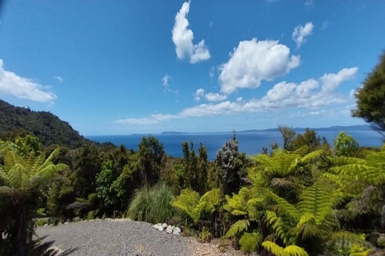 Photo of property in 525a Tuateawa Road, Tuateawa, Coromandel, 3583