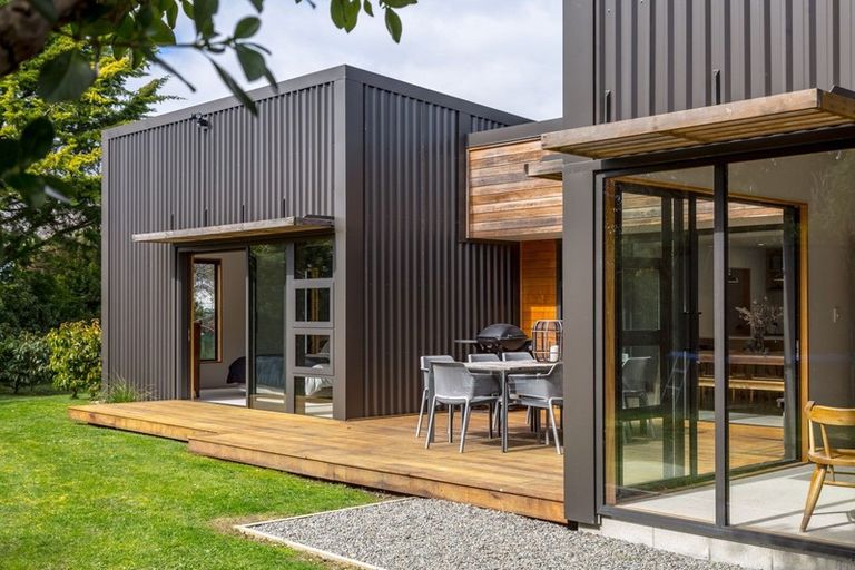 Photo of property in 68 Kuratawhiti Street, Greytown, 5712