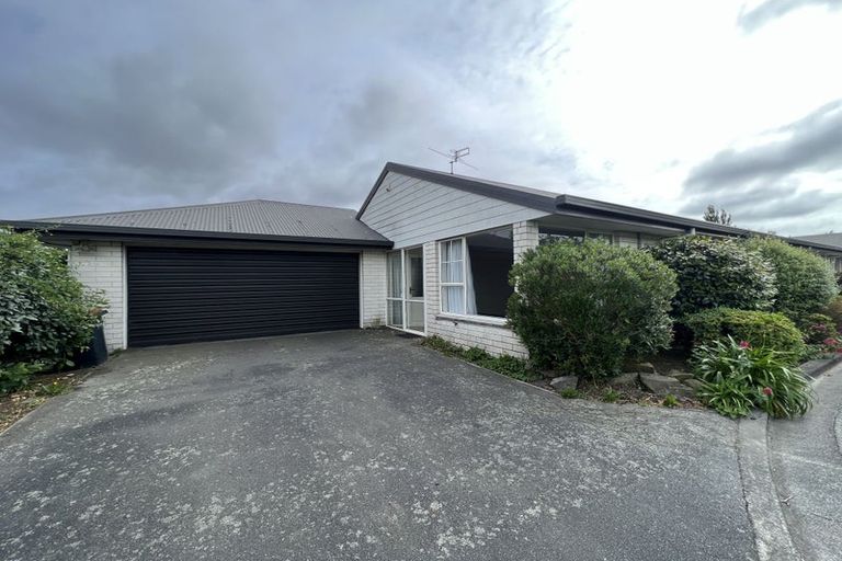 Photo of property in 1/52 Matipo Street, Riccarton, Christchurch, 8041
