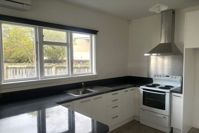 Photo of property in 2/30 Creyke Road, Ilam, Christchurch, 8041