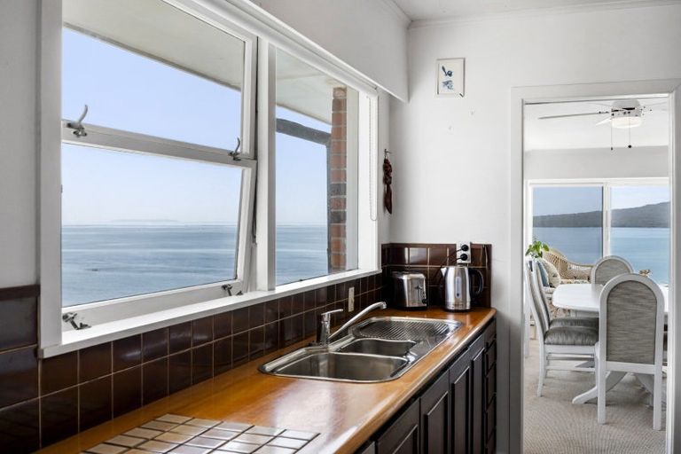 Photo of property in 3/64 Seacliffe Avenue, Belmont, Auckland, 0622