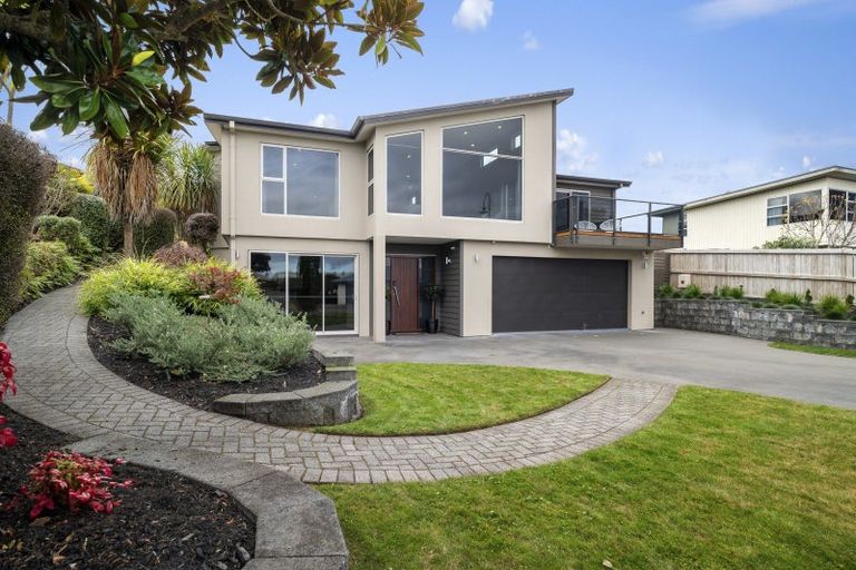 Photo of property in 28 Vaucluse Drive, Nukuhau, Taupo, 3330