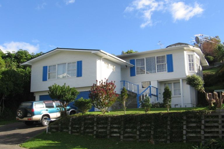Photo of property in 22 Chisbury Street, Churton Park, Wellington, 6037