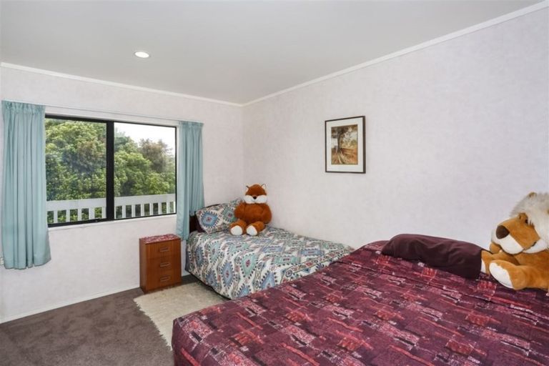 Photo of property in 150 Kaipara Road, Papakura, 2582