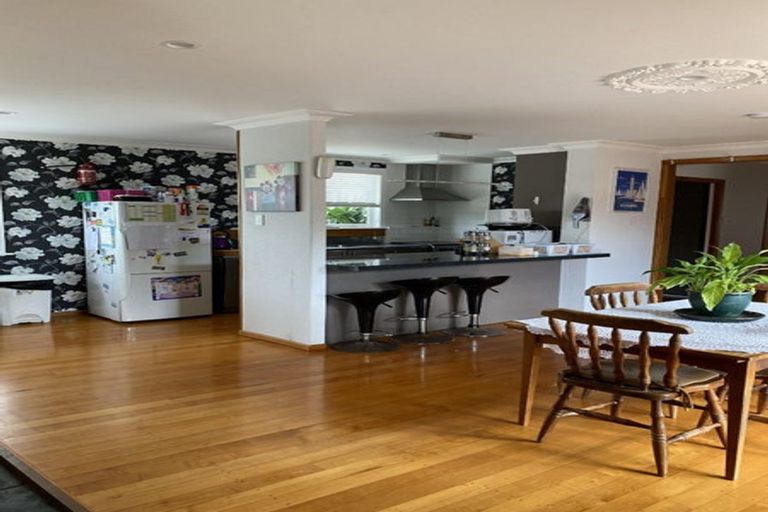 Photo of property in 84 Kingswood Road, Brookfield, Tauranga, 3110