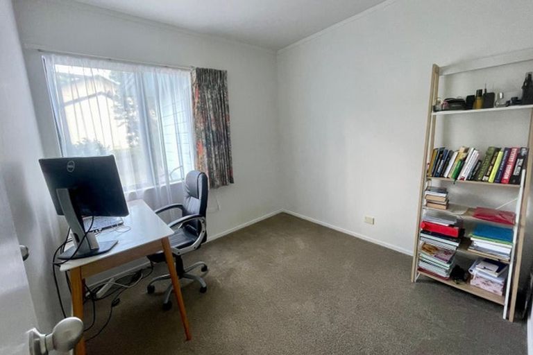 Photo of property in 1/14 Knott Road, Stanmore Bay, Whangaparaoa, 0932