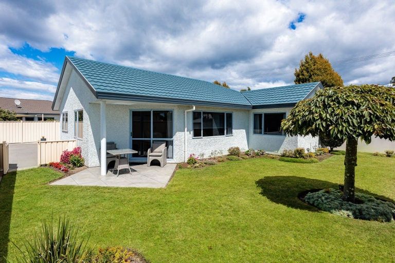 Photo of property in 88b Kensington Drive, Taradale, Napier, 4112
