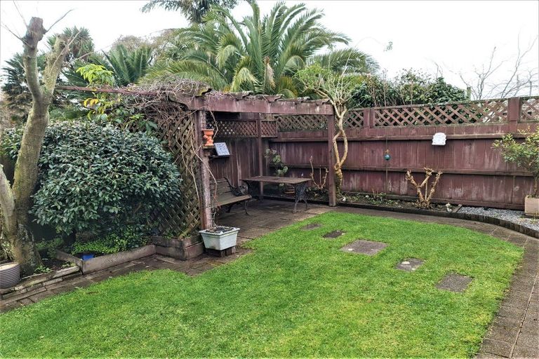 Photo of property in 97c Russell Street, Westport, 7825