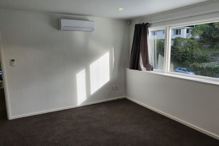 Photo of property in 1/46 Randwick Road, Northland, Wellington, 6012