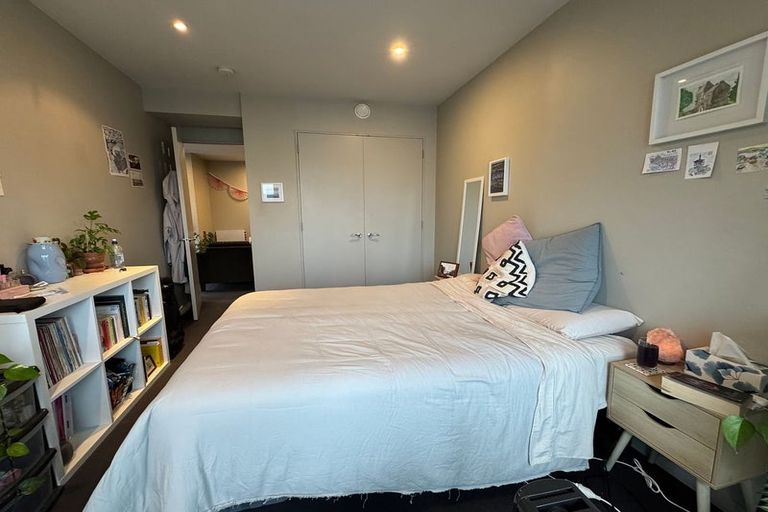 Photo of property in 4/41 Home Street, Mount Victoria, Wellington, 6011
