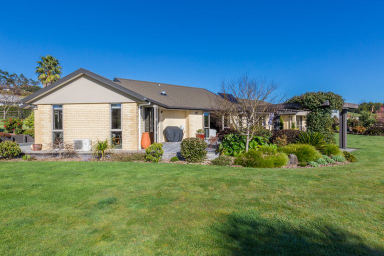 Photo of property in 11 Riverbank Drive, Kerikeri, 0230