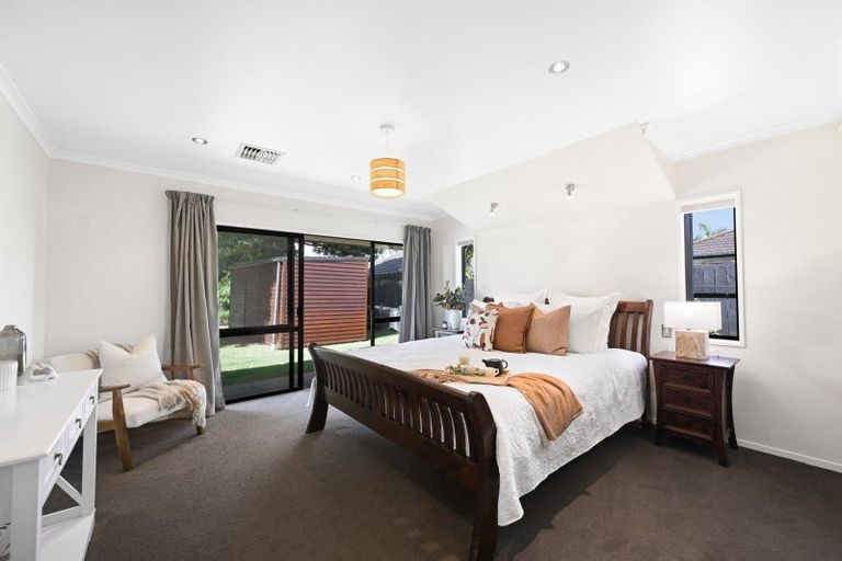 Photo of property in 16 Hampshire Court, Flagstaff, Hamilton, 3210