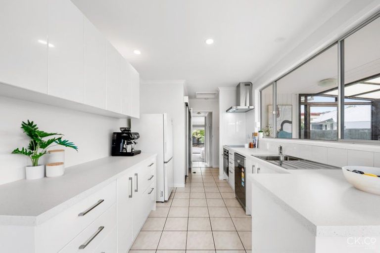 Photo of property in 64 Garden Road, Avalon, Lower Hutt, 5011