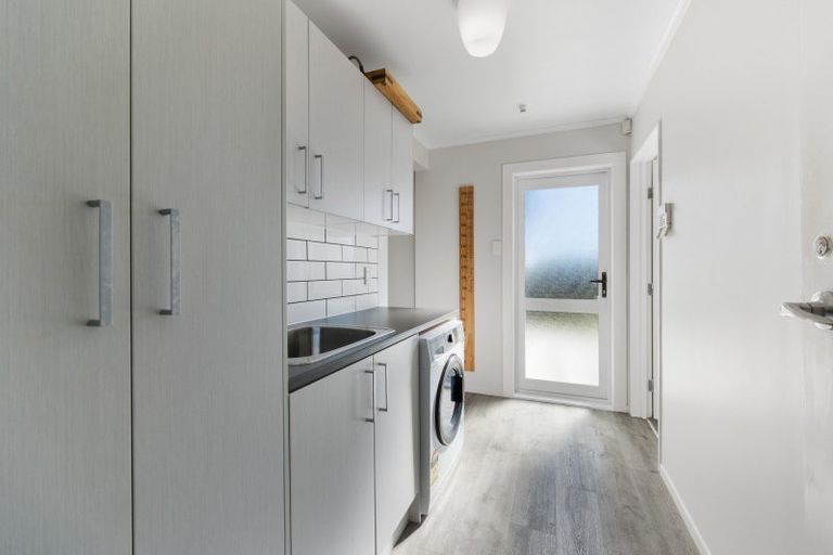 Photo of property in 8 Oriental Street, Welbourn, New Plymouth, 4312