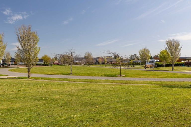 Photo of property in 3 Mara-kai Place, Pegasus, 7612
