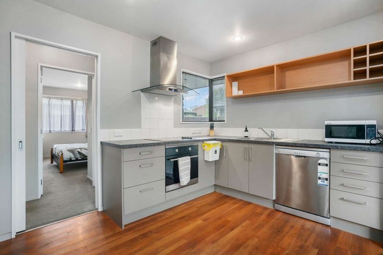 Photo of property in 4/13 Elizabeth Street, Riccarton, Christchurch, 8011