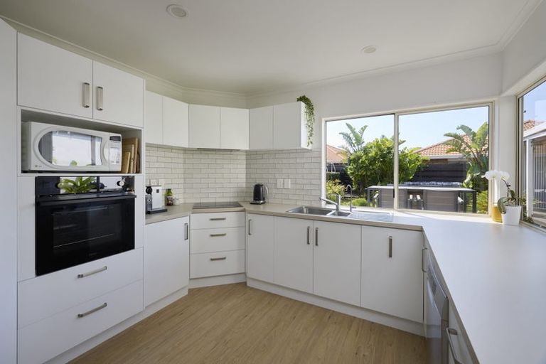 Photo of property in 22 Lotus Avenue, Mount Maunganui, 3116