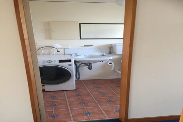 Photo of property in Beresford Apartments, 118u4 Russell Terrace, Berhampore, Wellington, 6023