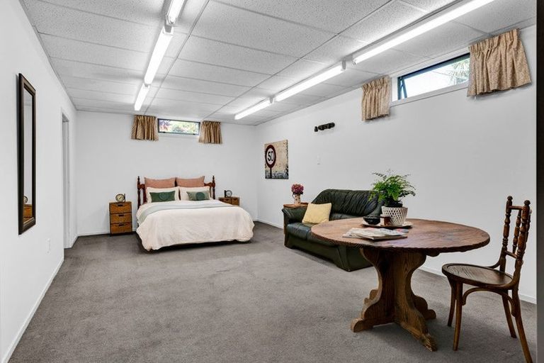 Photo of property in 24 Darwin Crescent, Spotswood, New Plymouth, 4310