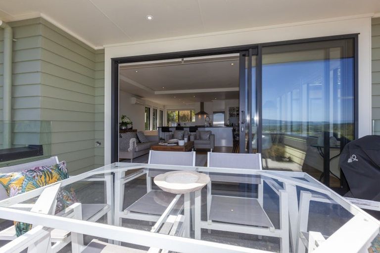 Photo of property in 39b Kakariki Grove, Waikanae, 5036