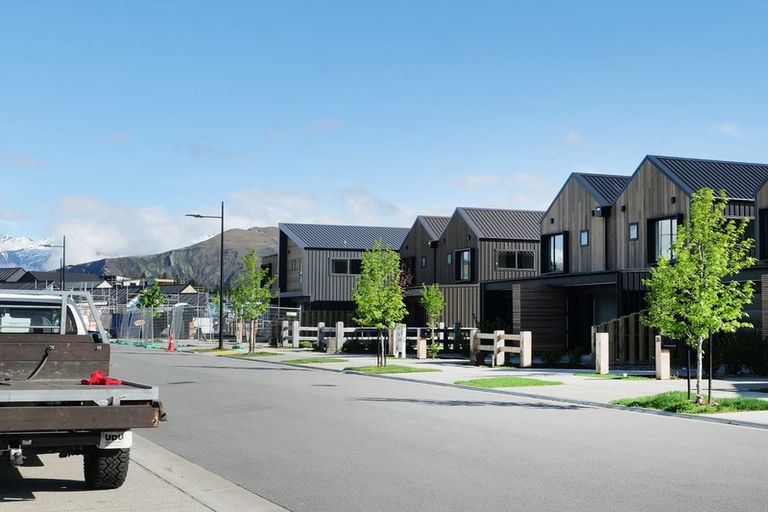 Photo of property in Northlake, 28 Glenavon Green, Wanaka, 9305