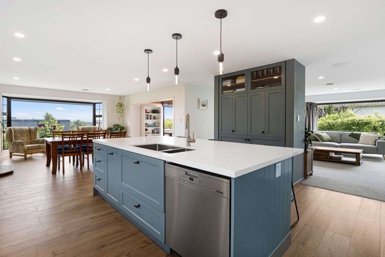 Photo of property in 19 Bengal Drive, Cashmere, Christchurch, 8022