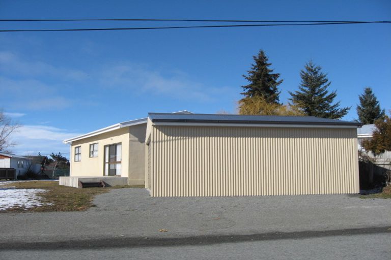 Photo of property in 3 Rata Road, Twizel, 7901