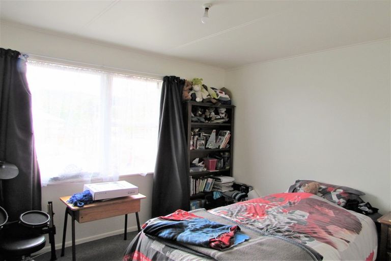 Photo of property in 5 Longfellow Street, Trentham, Upper Hutt, 5018