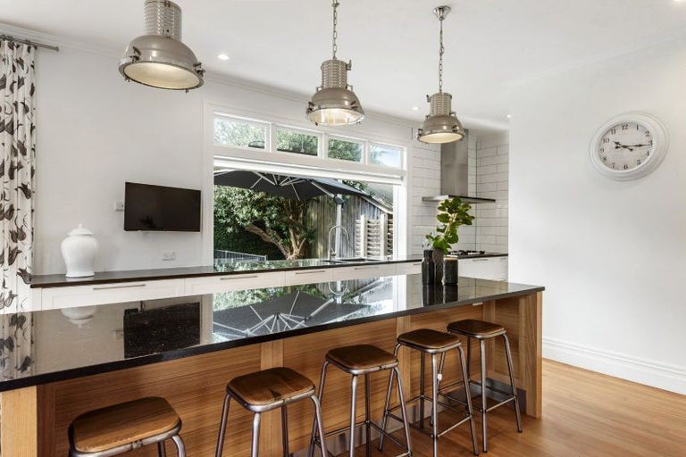 Photo of property in 46 Tainui Road, Devonport, Auckland, 0624