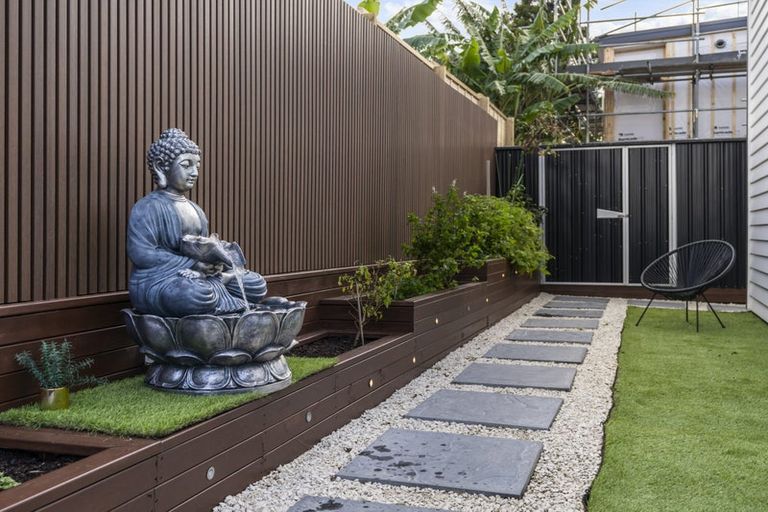 Photo of property in 7/69 Wharf Road, Te Atatu Peninsula, Auckland, 0610