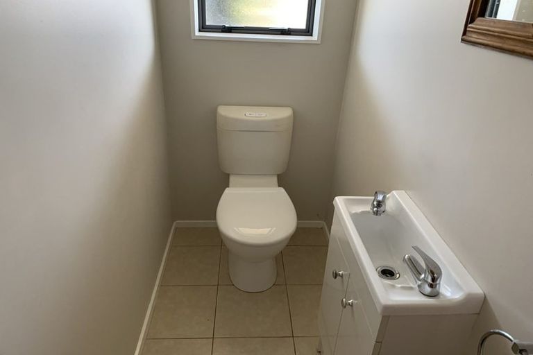 Photo of property in 11 Mcilwaine Place, Marton, 4710